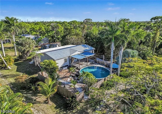 Photo 1 of Sale Pending at 5228 Stringfellow Rd, Saint James City, FL 33956 | MLS# 2026040187 | Listing updated on 2026-10-06