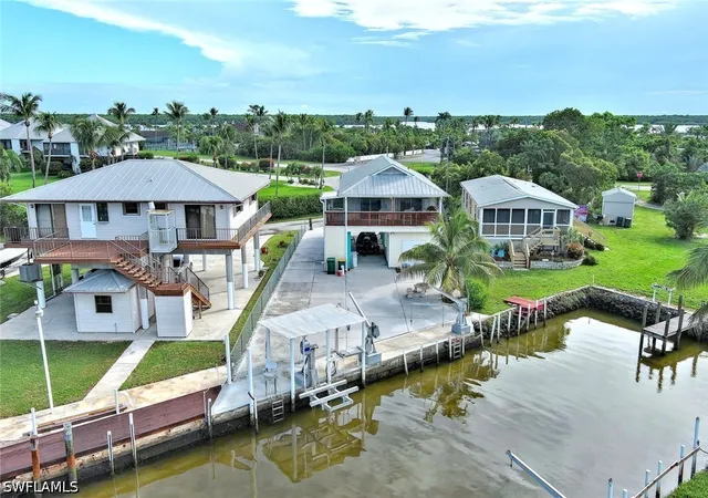 Photo 2 of Single family home for sale at 173 N Lopez Ln, Chokoloskee, FL 34138 | MLS# 226033842 | Listing updated on 2026-09-24