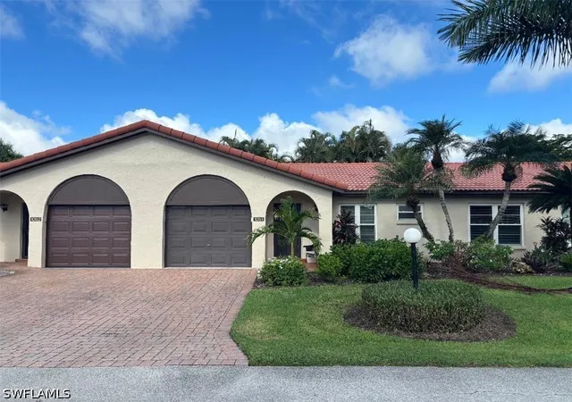 Townhouse for sale at 1051 Forest Lakes Dr #21B, Naples, FL 34105 | MLS# 226034395