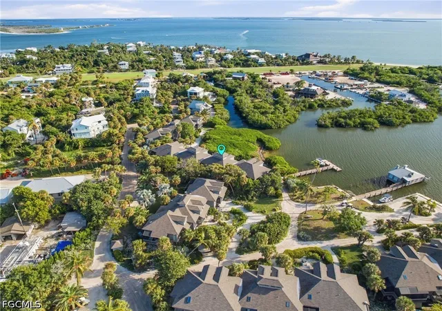 Photo 3 of Townhouse for sale at 370 Townhouse Ln #65, Captiva, FL 33924 | MLS# 2026040242 | Listing updated on 2026-09-28