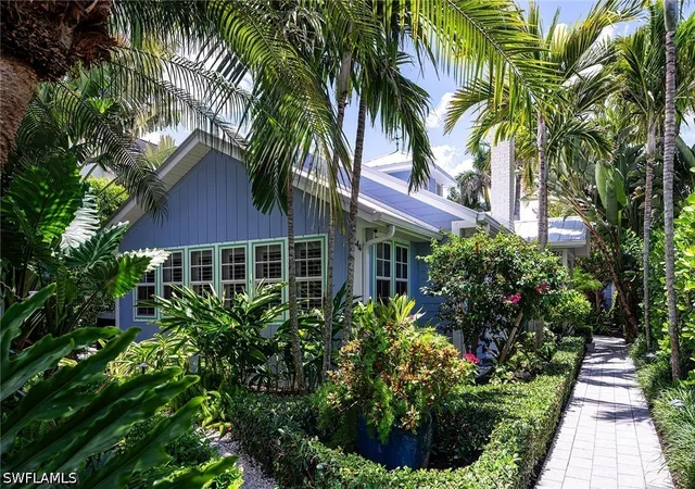 Photo 1 of Single family home for sale at 244 11th Avenue S, Naples, FL 34102 | MLS# 226033966 | Listing updated on 2026-09-25