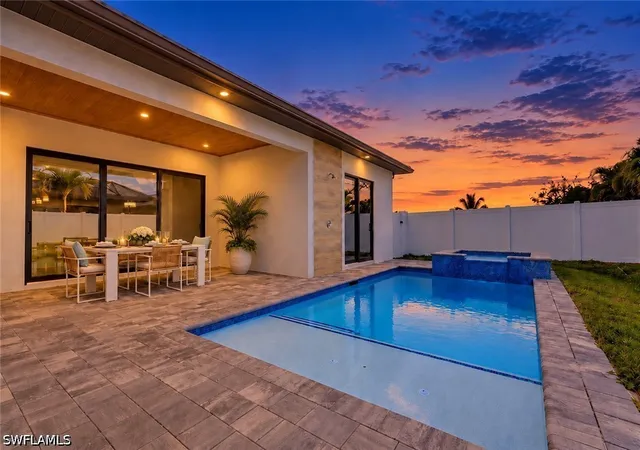 Photo 1 of Single family home for sale at 653 107th Avenue N, Naples, FL 34108 | MLS# 226034131 | Listing updated on 2026-10-08