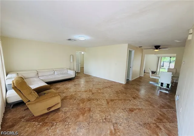 Photo 1 of Single family home for sale at 124 Sebring Cir, Lehigh Acres, FL 33936 | MLS# 2026040321 | Listing updated on 2026-10-02