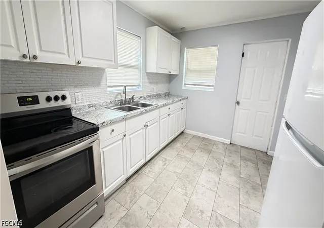 Photo 3 of Single family home for sale at 2835 Evans Ave, Fort Myers, FL 33901 | MLS# 2026040394 | Listing updated on 2026-10-01