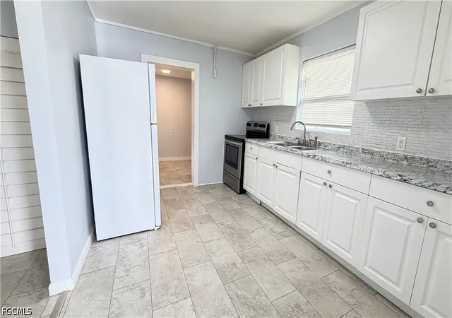 Photo 3 of Single family home for sale at 2835 Evans Ave, Fort Myers, FL 33901 | MLS# 2026040394 | Listing updated on 2026-10-01