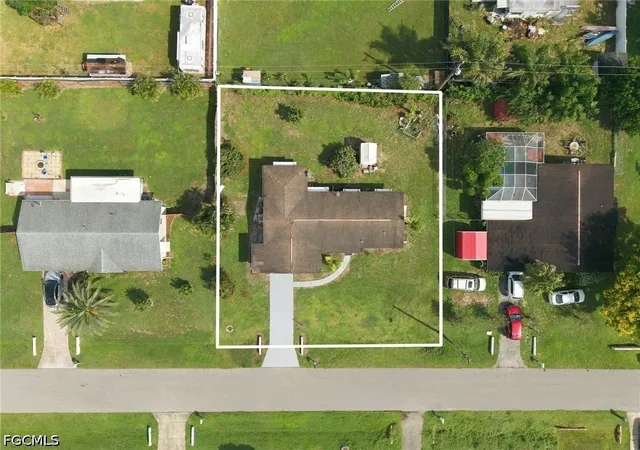 Photo 2 of Sale Pending at 401 Penn Rd W, Lehigh Acres, FL 33936 | MLS# 2026040411 | Listing updated on 2026-09-29