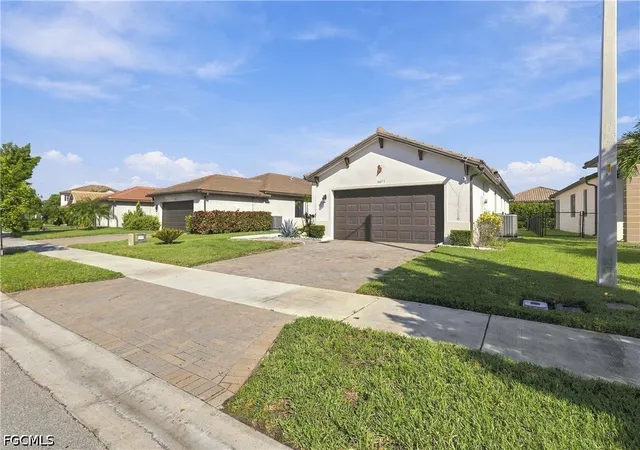 Photo 3 of Single family home for sale at 5073 Arancia Ln, Ave Maria, FL 34142 | MLS# 2026040421 | Listing updated on 2026-10-08