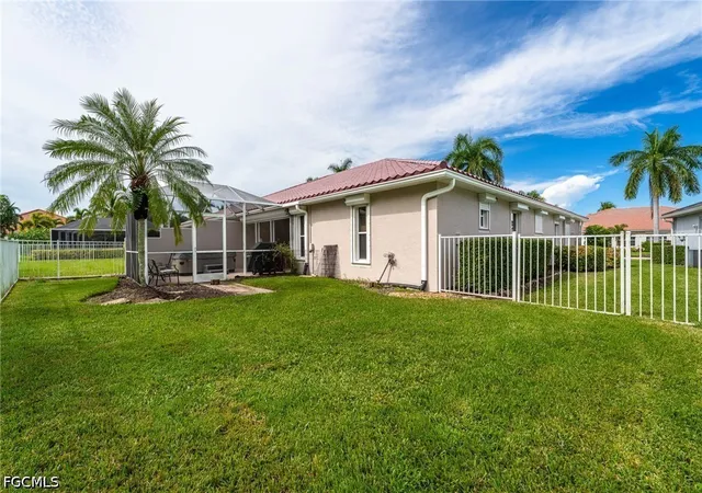 Photo 2 of Townhouse for sale at 13812 Lily Pad Cir, Fort Myers, FL 33907 | MLS# 2026040427 | Listing updated on 2026-10-07