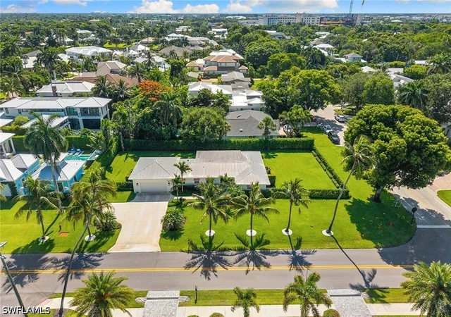 Photo 2 of Single family home for sale at 444 3rd Street N, Naples, FL 34102 | MLS# 226034533 | Listing updated on 2026-09-30