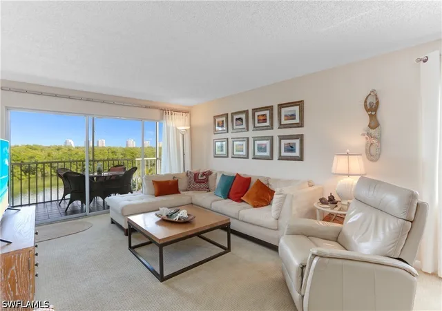 Listing Photo 5 - Condo for sale in building located at 26371 Hickory Blvd, Bonita Springs, FL 34134 - Unit #304