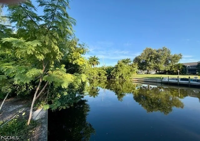 Photo 2 of Sale Pending at 315 Se 29th Terrace, Cape Coral, FL 33904 | MLS# 2026040454 | Listing updated on 2026-10-06