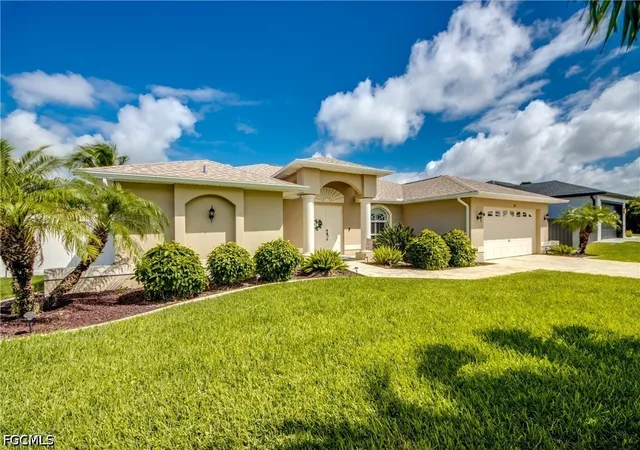 Photo 2 of Single family home for sale at 309 Se 31st Terrace, Cape Coral, FL 33904 | MLS# 2026040478 | Listing updated on 2026-09-25