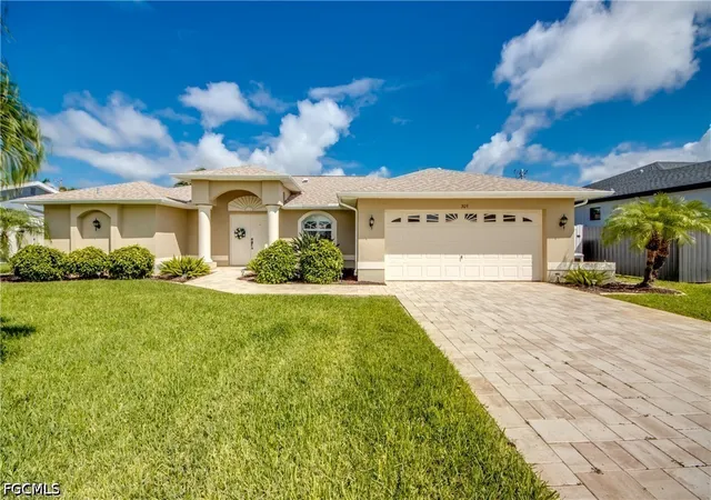 Photo 3 of Single family home for sale at 309 Se 31st Terrace, Cape Coral, FL 33904 | MLS# 2026040478 | Listing updated on 2026-09-25