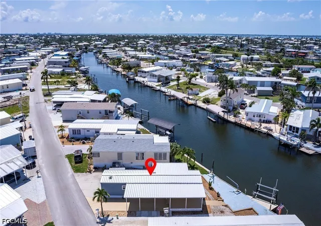 Photo 3 of Manufactured home for sale at 3913 Dewberry Ln, Saint James City, FL 33956 | MLS# 2026040545 | Listing updated on 2026-09-29