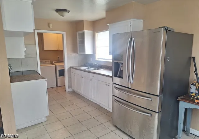 Listing Photo 5 - Condo for sale in building located at 5507/5509 6th Ave, Fort Myers, FL 33907