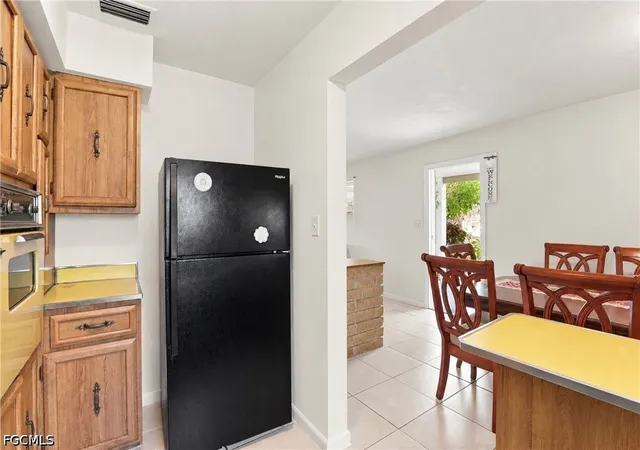 Photo 4 of Sale Pending at 1657 Rudy Ct, Fort Myers, FL 33901 | MLS# 2026040569 | Listing updated on 2026-10-08