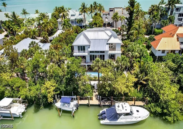 Photo 1 of Single family home for sale at 561 Lighthouse Way, Sanibel, FL 33957 | MLS# 2026040576 | Listing updated on 2026-10-08