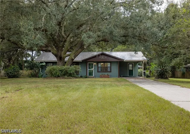 Photo 2 of Single family home for sale at 16564 Ne 25th Lane, Williston, FL 32696 | MLS# 226034678 | Listing updated on 2026-09-26