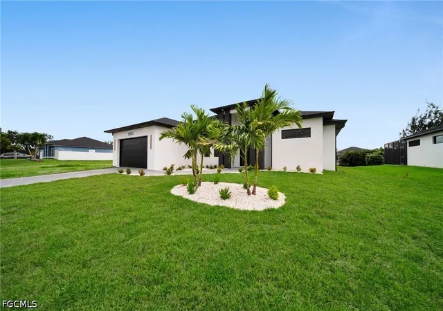 Photo 2 of Single family home for sale at 2531 Sw 5th Avenue, Cape Coral, FL 33914 | MLS# 2026040600 | Listing updated on 2026-09-26