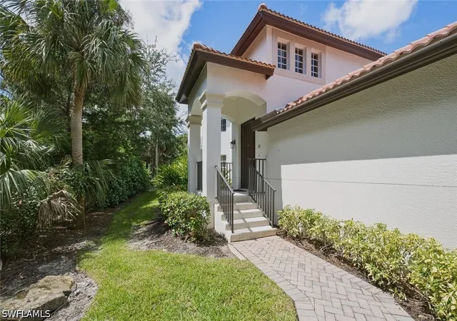 Listing Photo 3 - Condo for sale in building located at 2165 Hawksridge Dr, Naples, FL 34105 - Unit #1303
