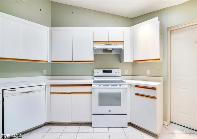 Photo 4 of Single family home for sale at 21695 Sungate Ct, Estero, FL 33928 | MLS# 226034527 | Listing updated on 2026-09-27