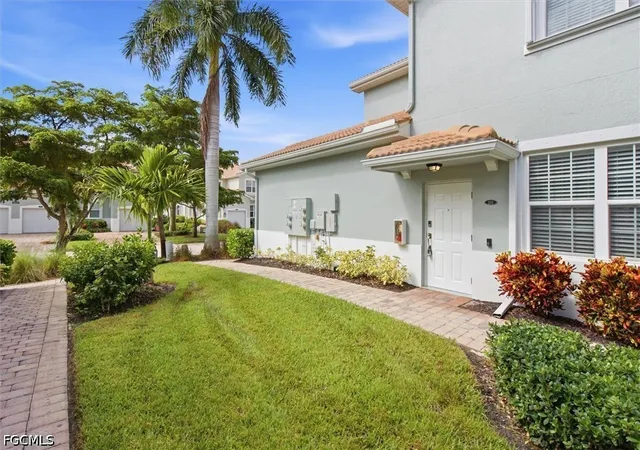 Listing Photo 4 - Condo for sale in building located at 18265 Creekside Preserve Loop, Fort Myers, FL 33908 - Unit #202