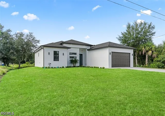 Photo 3 of Single family home for sale at 442 Redwing St SW, Lehigh Acres, FL 33974 | MLS# 2026040646 | Listing updated on 2026-09-26