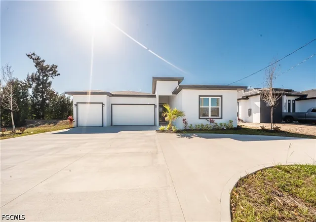 Photo 2 of Single family home for sale at 2324 Sw 20th Avenue, Cape Coral, FL 33991 | MLS# 2026040681 | Listing updated on 2026-09-27