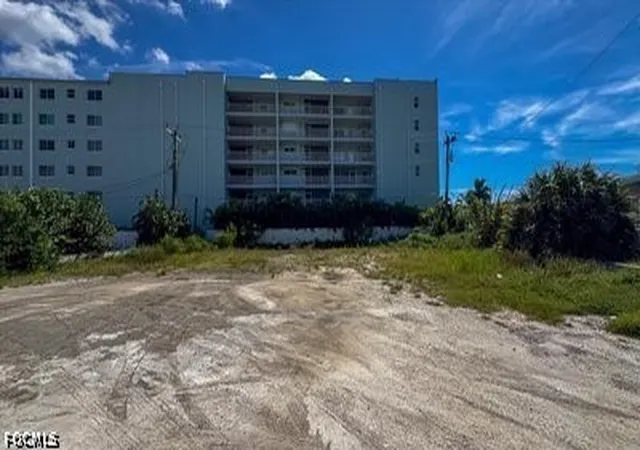 Photo 1 of Land for sale at 286 Fairweather Ln, Fort Myers Beach, FL 33931 | MLS# 2026040721 | Listing updated on 2026-10-07