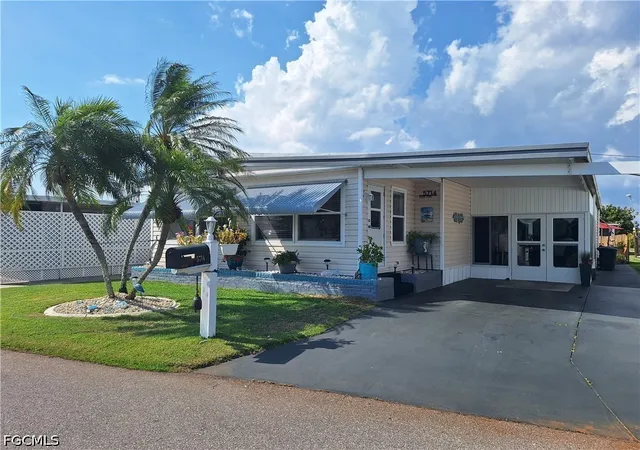 Photo 3 of Manufactured home for sale at 5714 Captain John Smith Loop S, North Fort Myers, FL 33917 | MLS# 2026040727 | Listing updated on 2026-09-28