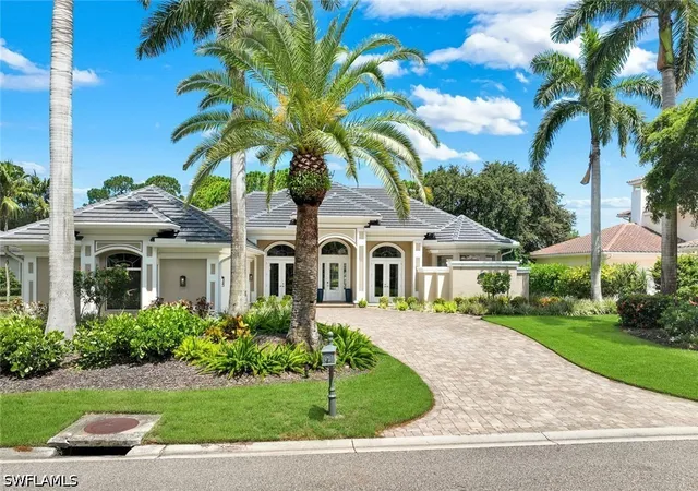 Photo 2 of Single family home for sale at 260 Cheshire Way, Naples, FL 34110 | MLS# 226025835 | Listing updated on 2026-10-07