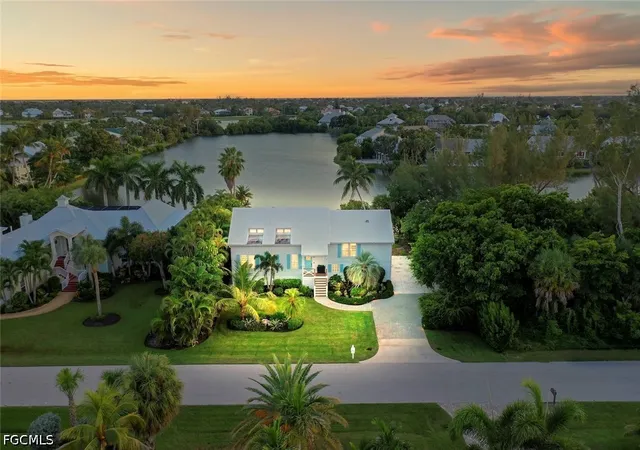 Photo 3 of Single family home for sale at 9015 Mockingbird Dr, Sanibel, FL 33957 | MLS# 2026040760 | Listing updated on 2026-10-08