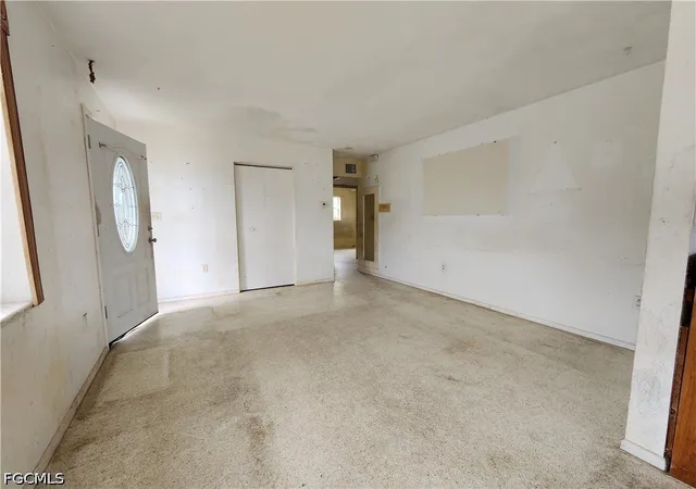 Photo 3 of Single family home for sale at 3222 Royal Palm Ave, Fort Myers, FL 33901 | MLS# 2026040769 | Listing updated on 2026-09-28