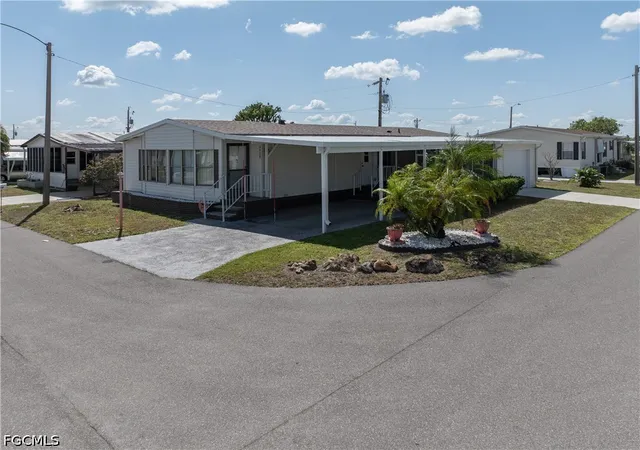 Photo 3 of Manufactured home for sale at 3408 Rainbow Ln, North Fort Myers, FL 33903 | MLS# 2026040786 | Listing updated on 2026-10-03