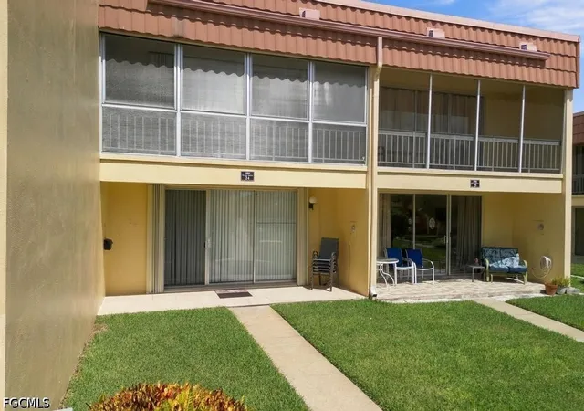 Photo 2 of Townhouse for sale at 1604 Se 28th Terrace #24, Cape Coral, FL 33904 | MLS# 2026040829 | Listing updated on 2026-10-07