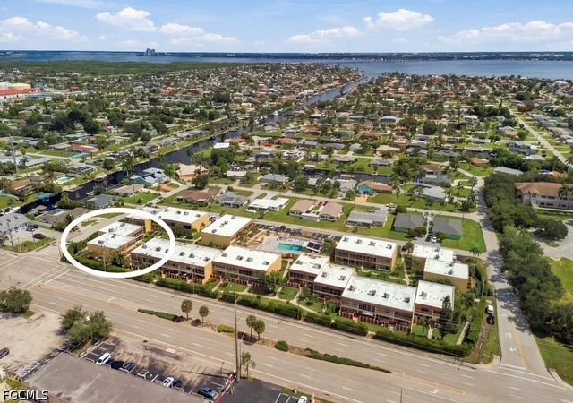 Photo 4 of Townhouse for sale at 1604 SE 28th Terrace #24, Cape Coral, FL 33904 | MLS# 2026040829 | Listing updated on 2026-10-07