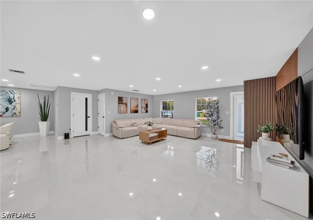 Photo 2 of Mansion for sale at 6255 Cedar Tree Ln, Naples, FL 34116 | MLS# 226034890 | Listing updated on 2026-10-05