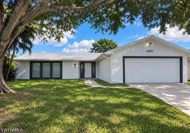 Photo 3 of Single family home for sale at 4201 32nd Avenue Sw, Naples, FL 34116 | MLS# 226034893 | Listing updated on 2026-10-07