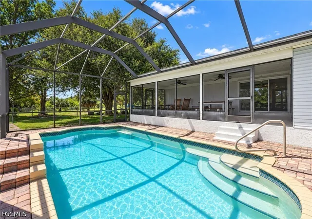 Photo 1 of Manufactured home for sale at 423 N Estribo St, Clewiston, FL 33440 | MLS# 2026040840 | Listing updated on 2026-10-02