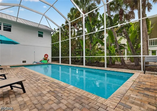 Photo 3 of Single family home for sale at 721 Cardium St, Sanibel, FL 33957 | MLS# 2026040866 | Listing updated on 2026-10-06