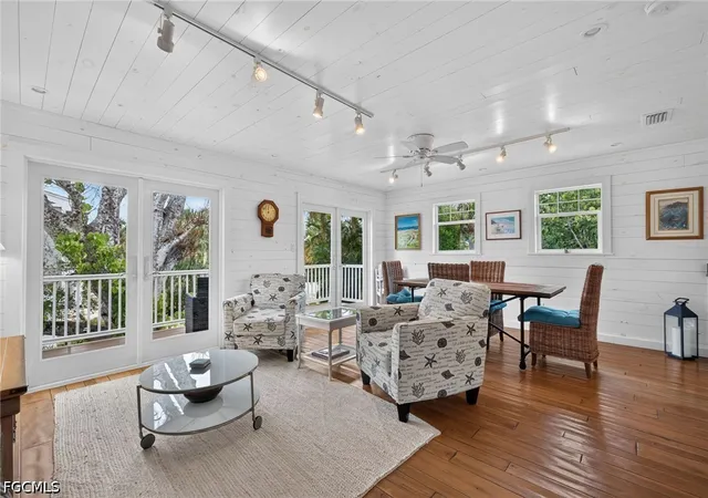 Photo 4 of Single family home for sale at 721 Cardium St, Sanibel, FL 33957 | MLS# 2026040866 | Listing updated on 2026-10-06