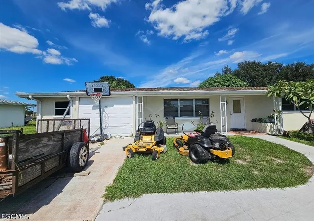 Single family home for sale at 1521 Huntdale St E, Lehigh Acres, FL 33936 | MLS# 2026040893 | Listing updated on 2026-09-28