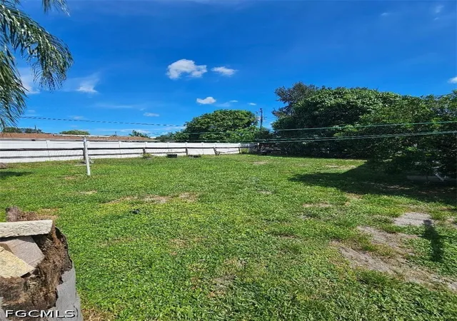 Photo 4 of Single family home for sale at 1521 Huntdale St E, Lehigh Acres, FL 33936 | MLS# 2026040893 | Listing updated on 2026-09-28