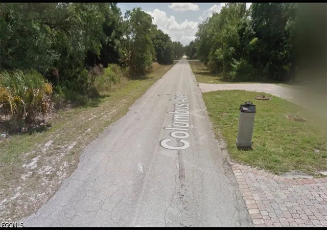Photo 4 of Land for sale at 1406 Columbus Ave, Lehigh Acres, FL 33972 | MLS# 2026040904 | Listing updated on 2026-09-29
