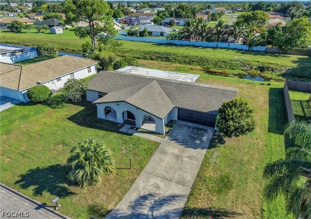 Photo 3 of Single family home for sale at 502 Parkside St, Lehigh Acres, FL 33936 | MLS# 2026040906 | Listing updated on 2026-10-03