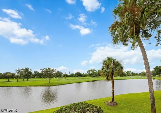 Condo for sale at 225 Wildwood Ln, Naples, FL 34105 | MLS# 226034756