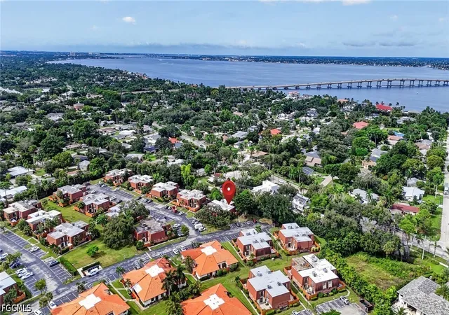 Townhouse for sale at 1428 Park Shore Cir #4, Fort Myers, FL 33901 | MLS# 2026040996 | Listing updated on 2026-10-08