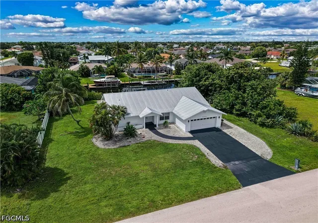 Photo 3 of Single family home for sale at 1106 Se 23rd Place, Cape Coral, FL 33990 | MLS# 2026040997 | Listing updated on 2026-10-06