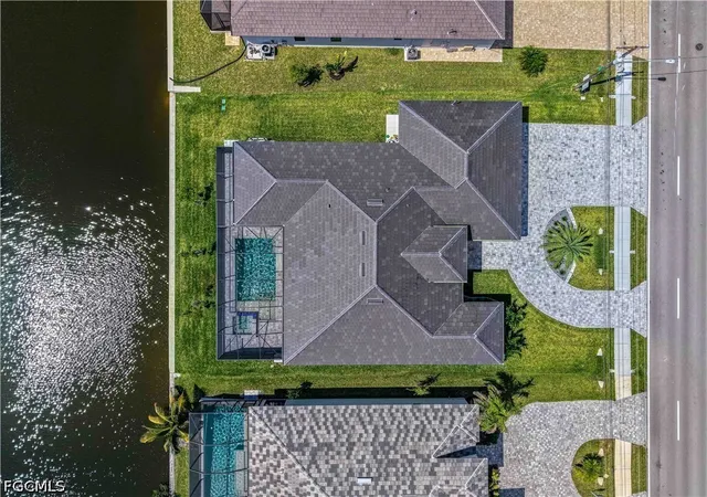 Photo 2 of Single family home for sale at 1426 Mohawk Pkwy, Cape Coral, FL 33914 | MLS# 2026040999 | Listing updated on 2026-10-07