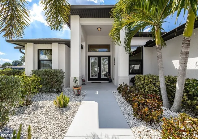 Photo 2 of Single family home for sale at 2704 Sw 4th Place, Cape Coral, FL 33914 | MLS# 2026041001 | Listing updated on 2026-10-06